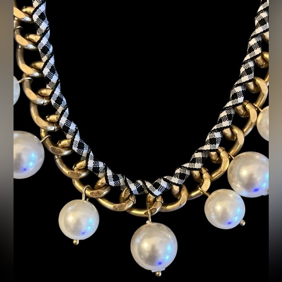 kate spade Jewelry - Elegant Kate Spade Gold  and Black&White Fabric Pearl Necklace